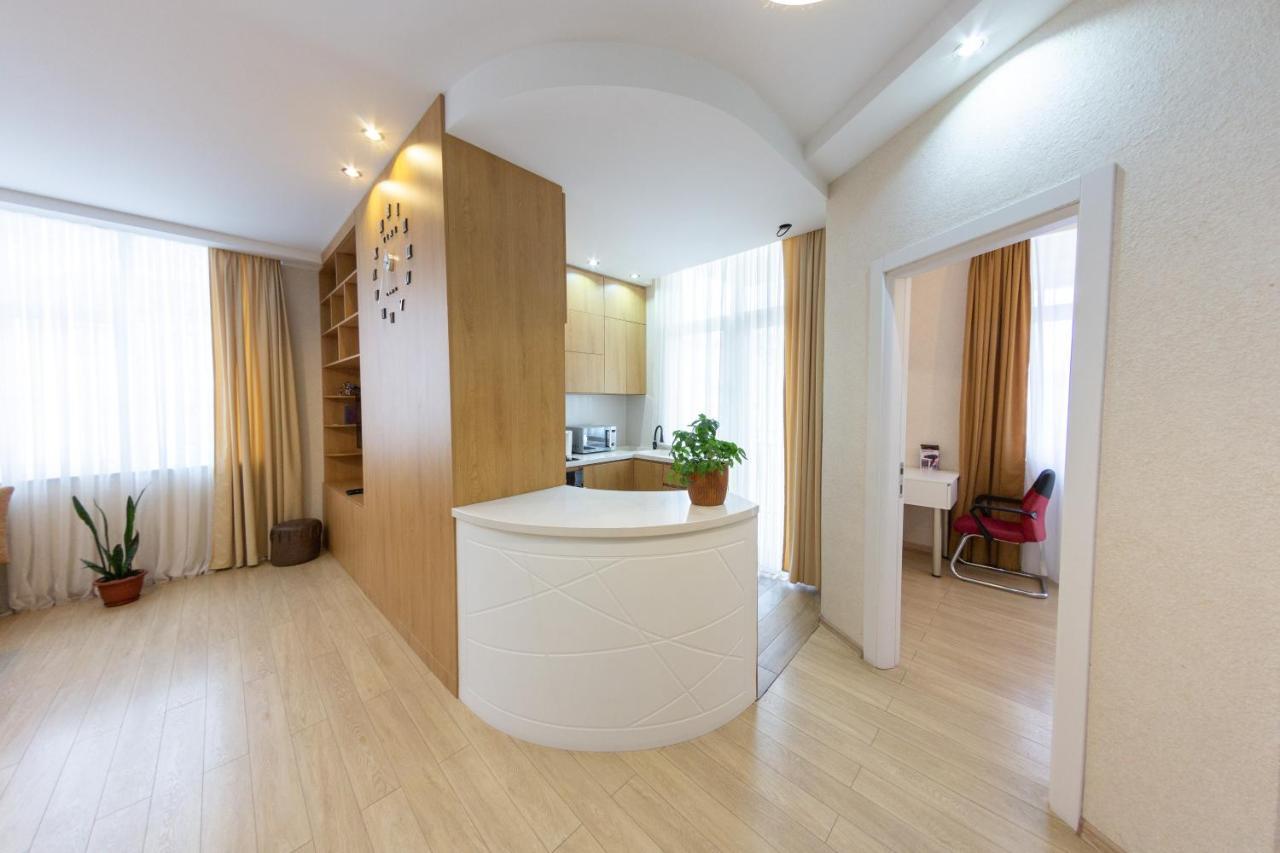 5 Apartment In One Boulding - Near Stadium Батуми Экстерьер фото