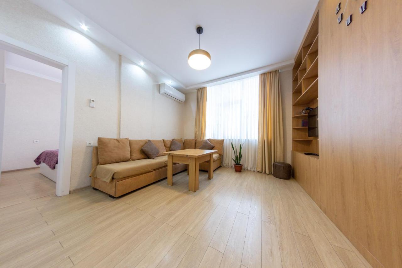 5 Apartment In One Boulding - Near Stadium Батуми Экстерьер фото