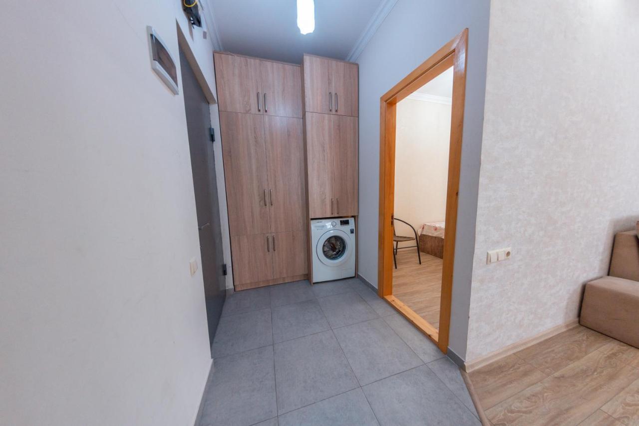 5 Apartment In One Boulding - Near Stadium Батуми Экстерьер фото